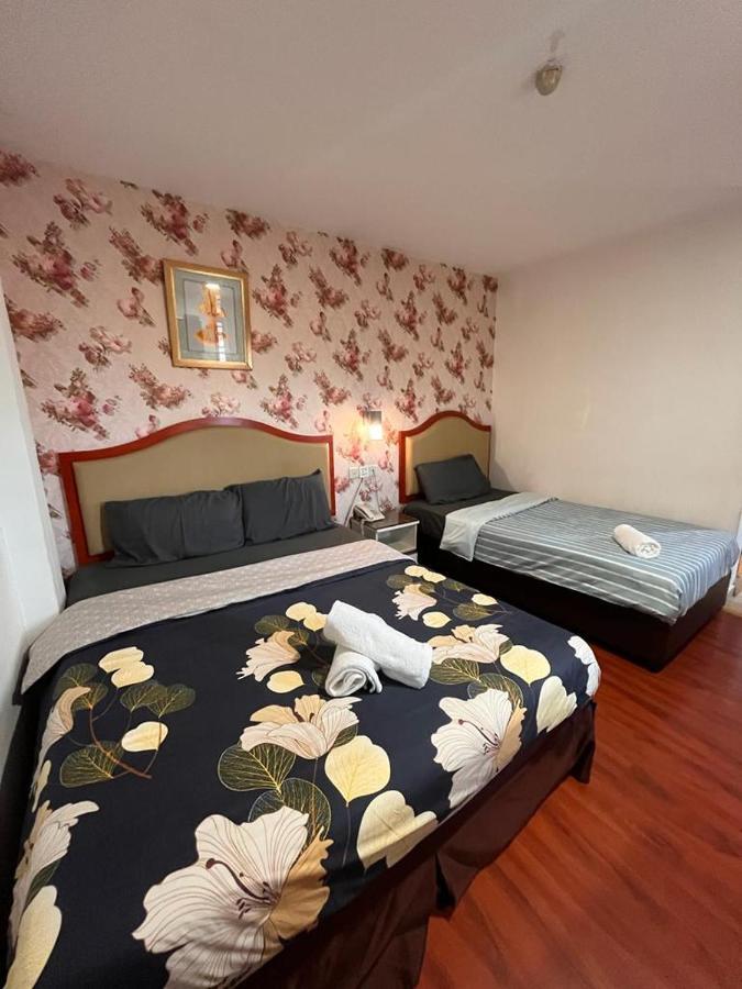 Mr Hotel Nusa Bestari Skudai Extérieur photo