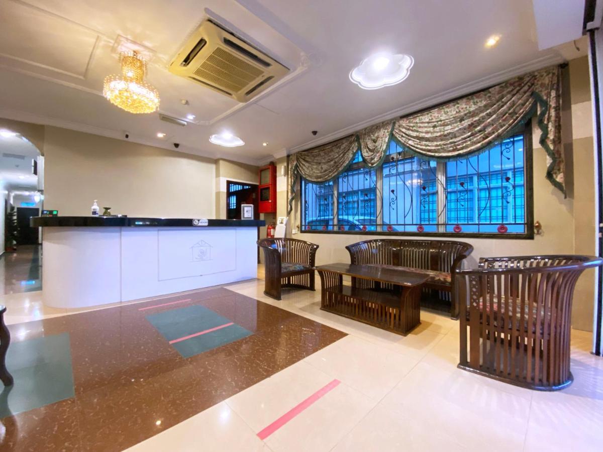 Mr Hotel Nusa Bestari Skudai Extérieur photo
