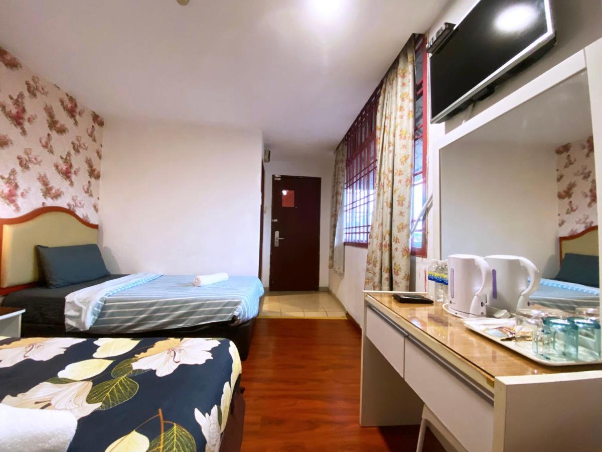 Mr Hotel Nusa Bestari Skudai Extérieur photo