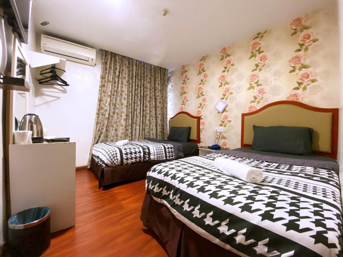 Mr Hotel Nusa Bestari Skudai Extérieur photo